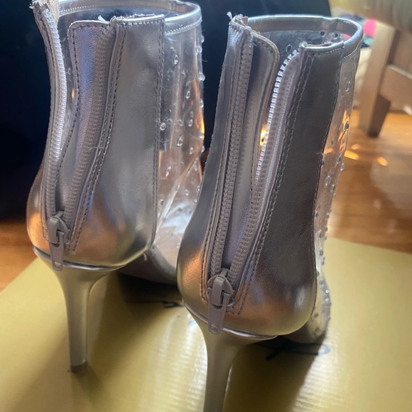 Ghost shoes - Picture 3 of 5